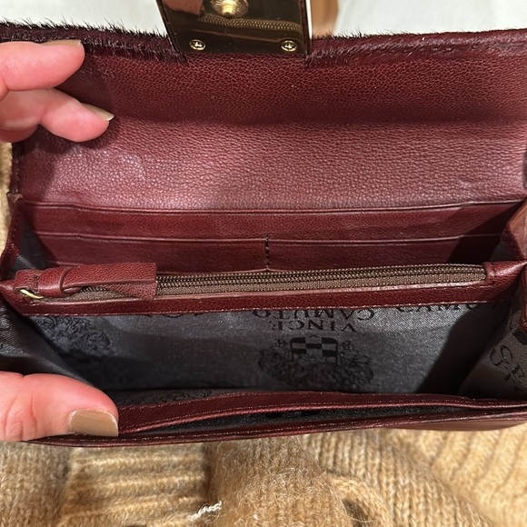 VINCE CAMUTO WALLET - Picture 5 of 7